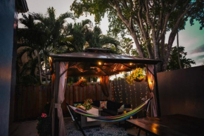 The Miamiville - Hidden Gem with Free Parking